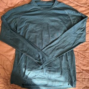 Men’s Lululemon Long Sleeve